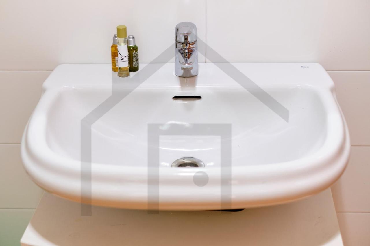 Loft En Oviedo - Ideal Para 3 Personas Екстер'єр фото